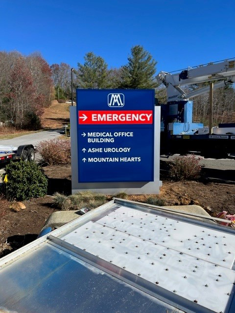 Emergency Directional Sign made by Signage Industries