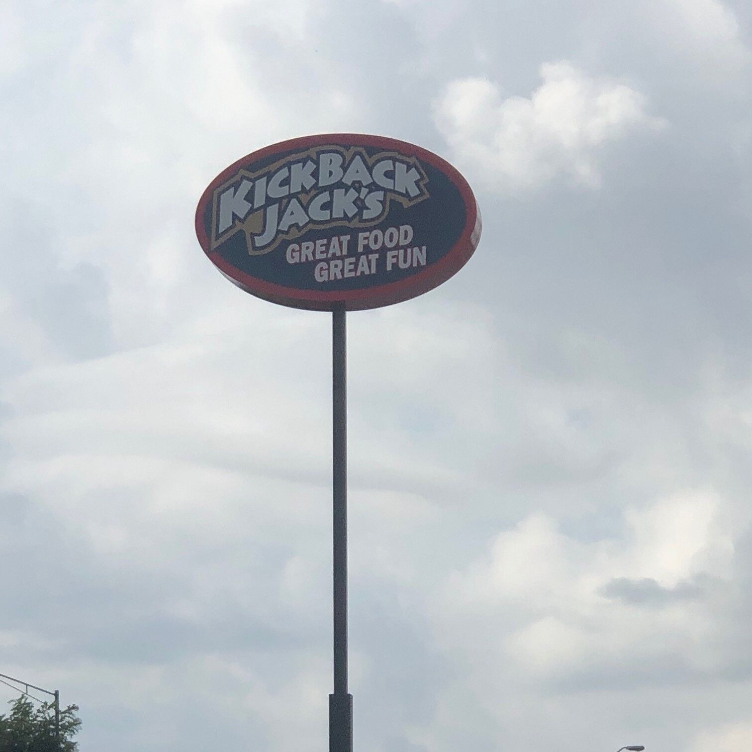 Pylon sign made by Signage Industry
